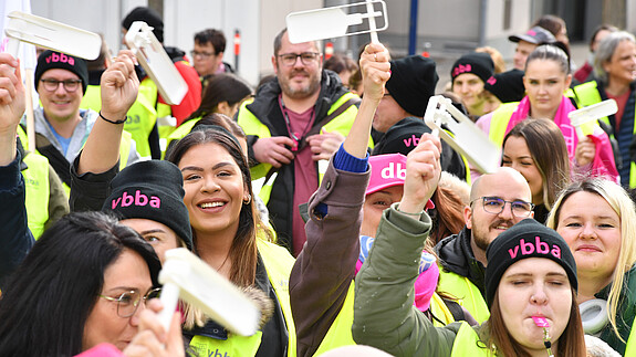 Warnstreik in Stuttgart Warnstreik in Stuttgart