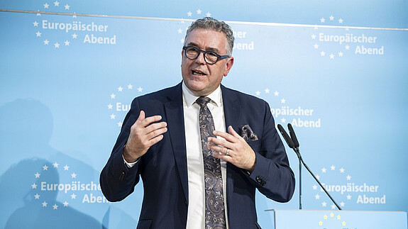 Hemsing: Deutschland muss seiner Verantwortung gerecht werden $#$XA, NZV