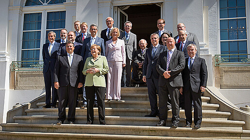 Spitzengespräch der Bundesregierung mit den Sozialpartnern auf Schloss Meseberg