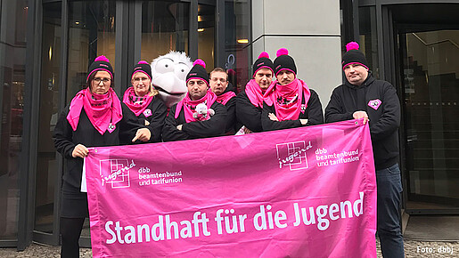 Einkommensrunde 2017: Jugendwoche beginnt mit bundesweiten Aktionen Einkommensrunde 2017: Jugendwoche beginnt mit bundesweiten Aktionen