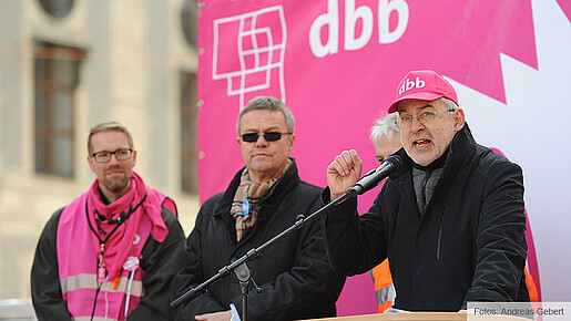 Beschäftige im Landesdienst protestierten in München Beschäftige im Landesdienst protestierten in München