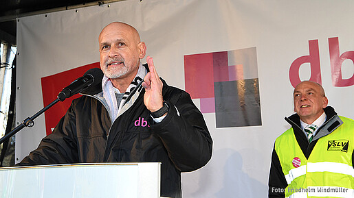 Volker Geyer auf der Demonstration in Dresden Volker Geyer auf der Demonstration in Dresden
